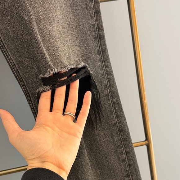 Abercrombie & Fitch Ankle Strait Ultra High Rise Black Jeans - Picture 4 of 5